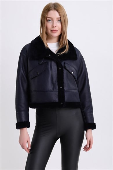 Veste en fourrure agneau Silky bleu marine