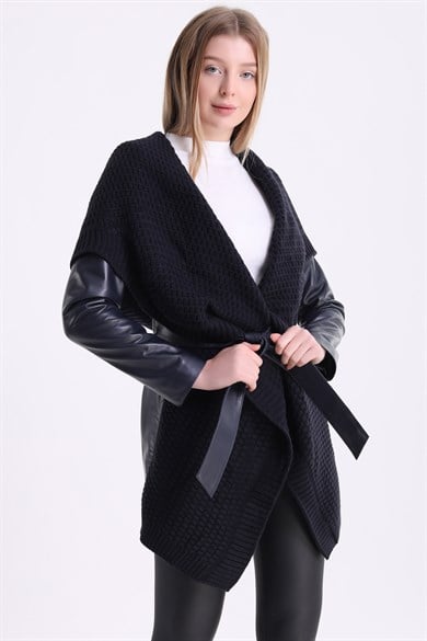 Veste en cuir bleu marine à motif tricot