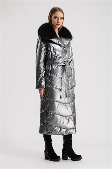 Manteau doudoune gris métal avec garnitures en fourrure de renard