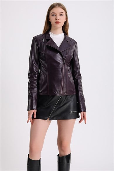 Veste en cuir violet croisée