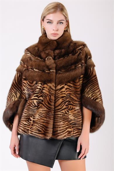 Manteau en vison naturel marron avec détails fourrure de zibeline