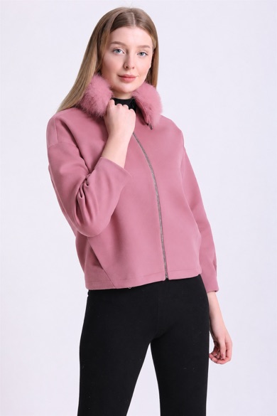 Veste cachemire rose avec détails fourrure de renard