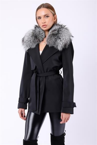 Trench en fibre noir avec accessoires en fourrure de renard véritable