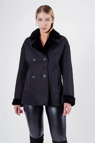 Manteau en fourrure et daim noir
