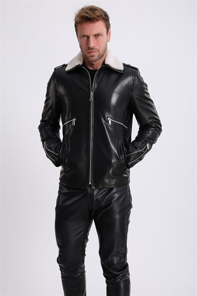 Veste en cuir végétal noir avec garniture de fourrure