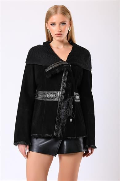Manteau en fourrure noir Linda avec détail tricot