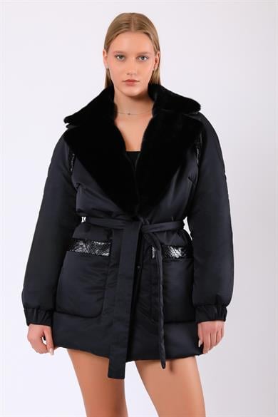 Doudoune Mathilda noire en cuir véritable avec garniture en fourrure