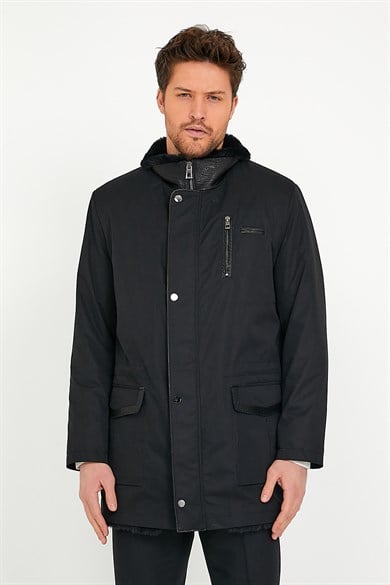 Manteau Scuba noir doublé de peau de mouton