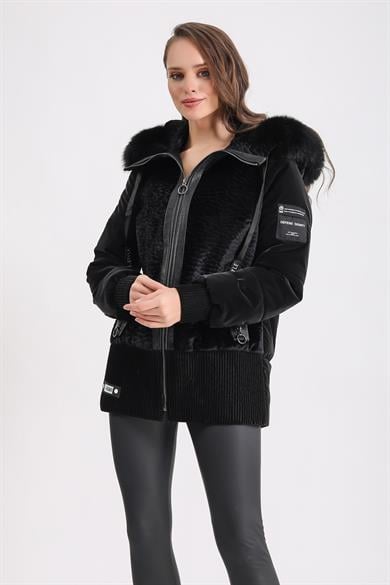 Doudoune noire avec détails en fourrure de renard et garniture en laine