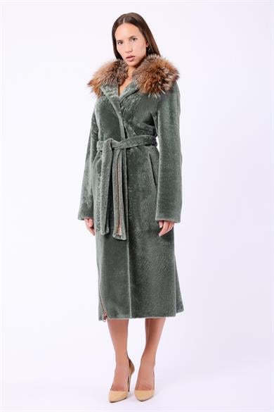 Manteau en astrakan vert avec garniture renard doré double face